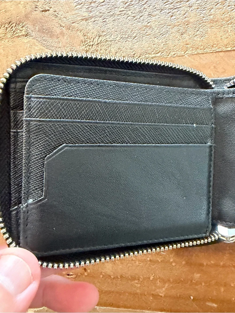 Champs Black RFID Zip Card Wallet